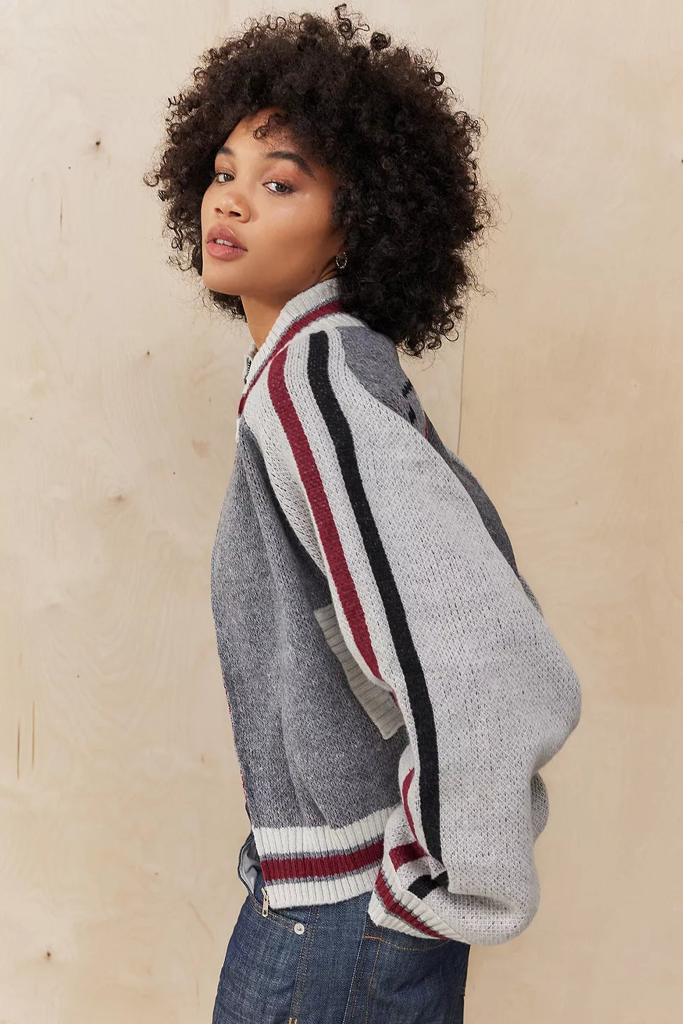 Yoinko - Graue Team 85 Strickbomberjacke