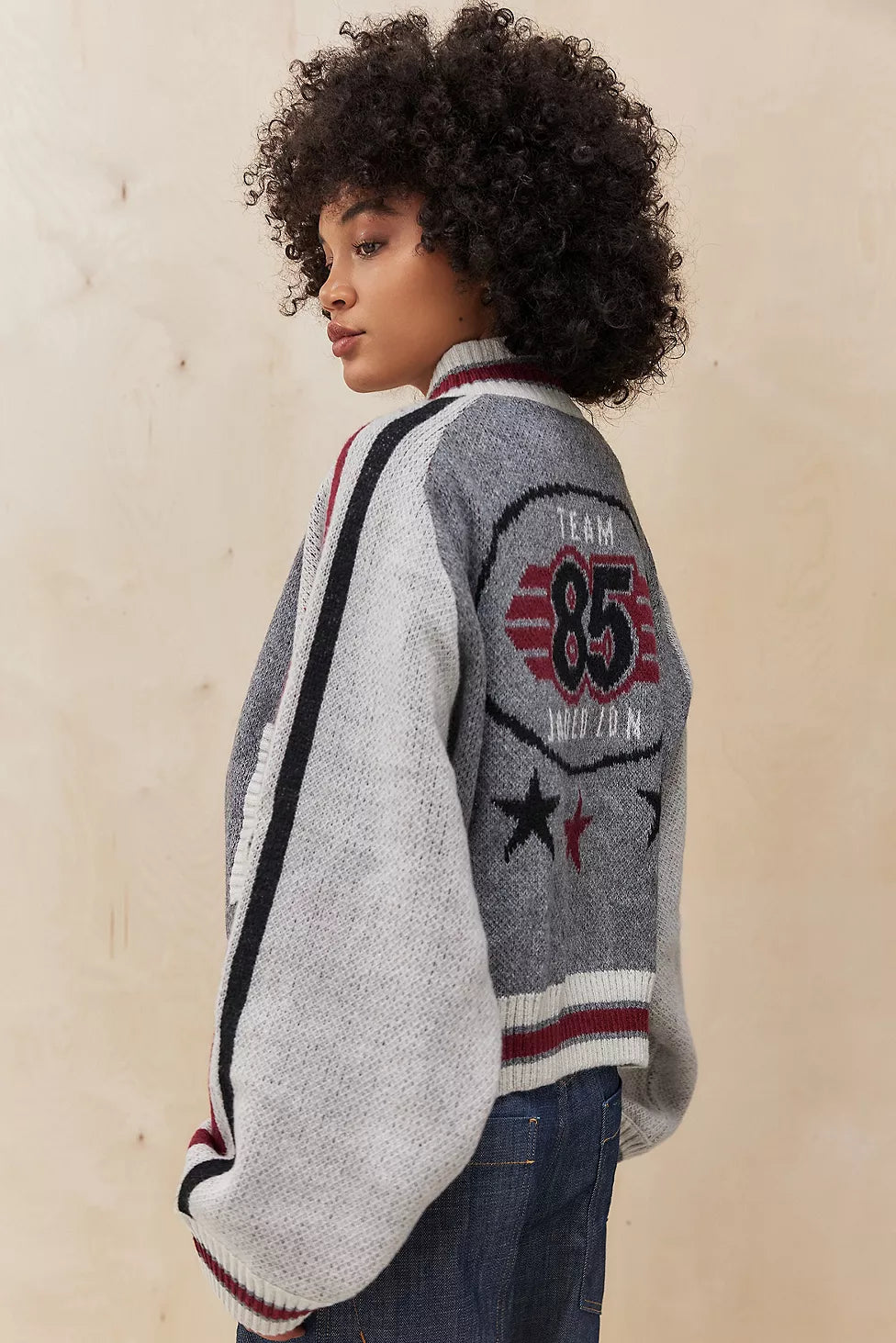 Yoinko - Graue Team 85 Strickbomberjacke